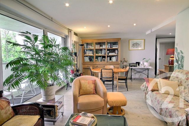 Appartement à vendre - 5 pièces - 99.0 m2 - LA CHAUSSEE ST VICTOR - 41 - CENTRE - Century 21 Girault Immobilier