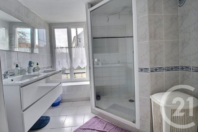 maison à louer - 6 pièces - 181.0 m2 - BEAUCE LA ROMAINE - 41 - CENTRE - Century 21 Girault Immobilier