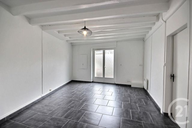 maison à louer - 2 pièces - 55.0 m2 - ST LAURENT NOUAN - 41 - CENTRE - Century 21 Girault Immobilier