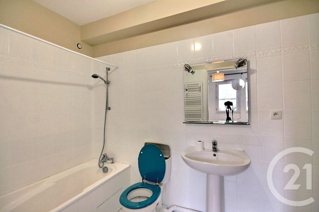 Appartement F2 à louer - 2 pièces - 36.0 m2 - MONT PRES CHAMBORD - 41 - CENTRE - Century 21 Girault Immobilier