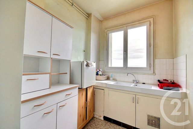 Appartement F2 à vendre - 3 pièces - 46.28 m2 - BLOIS - 41 - CENTRE - Century 21 Girault Immobilier