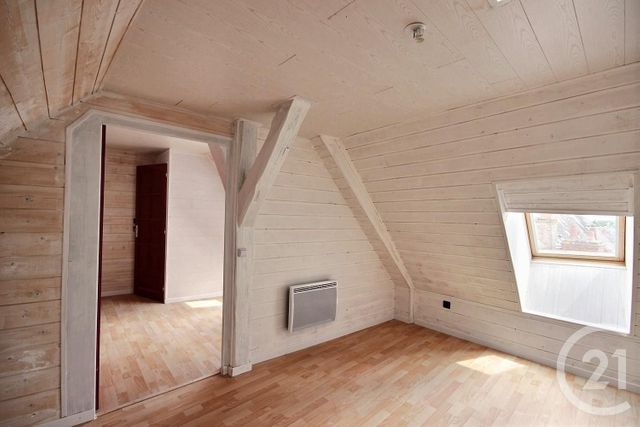 Appartement T3 à louer - 3 pièces - 68.43 m2 - MER - 41 - CENTRE - Century 21 Girault Immobilier