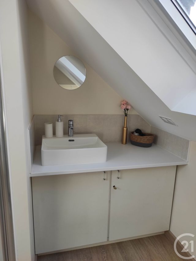 Appartement Studio à louer - 1 pièce - 26.0 m2 - BLOIS - 41 - CENTRE - Century 21 Girault Immobilier