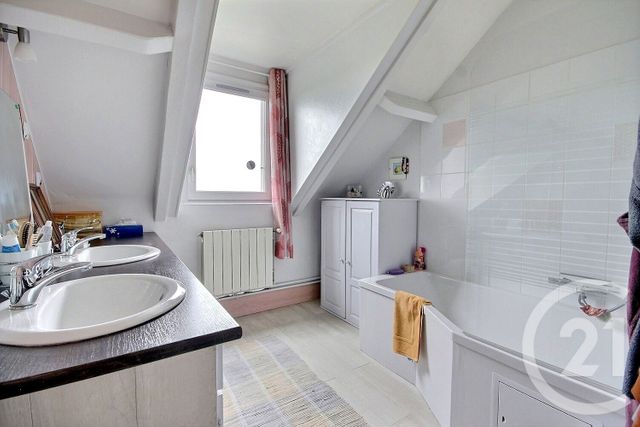 maison à vendre - 6 pièces - 180.0 m2 - OUCHAMPS - 41 - CENTRE - Century 21 Girault Immobilier