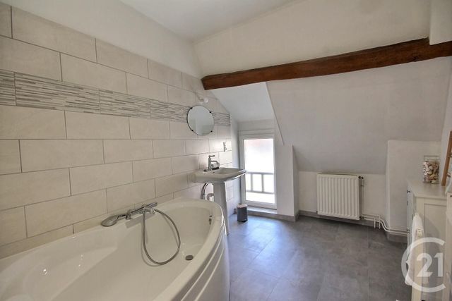 maison à louer - 2 pièces - 75.0 m2 - ST DENIS SUR LOIRE - 41 - CENTRE - Century 21 Girault Immobilier