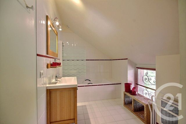 maison à vendre - 8 pièces - 262.0 m2 - MONT PRES CHAMBORD - 41 - CENTRE - Century 21 Girault Immobilier