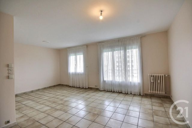 Appartement F3 à louer - 3 pièces - 89.9 m2 - BLOIS - 41 - CENTRE - Century 21 Girault Immobilier