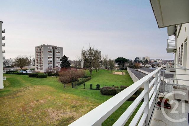 Appartement F3 à louer - 3 pièces - 89.9 m2 - BLOIS - 41 - CENTRE - Century 21 Girault Immobilier