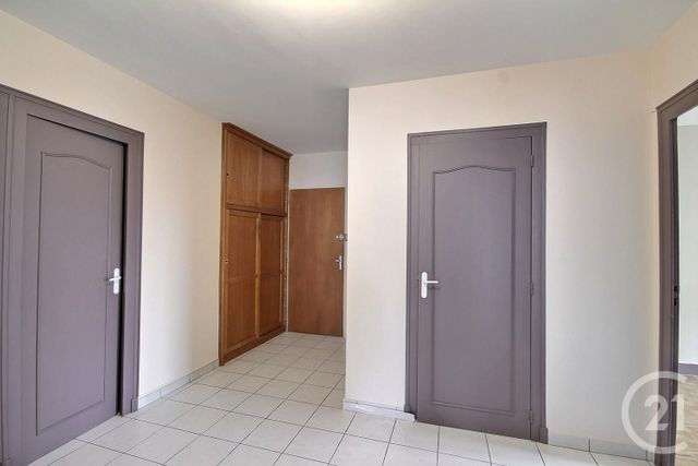 Appartement F3 à louer - 3 pièces - 89.9 m2 - BLOIS - 41 - CENTRE - Century 21 Girault Immobilier