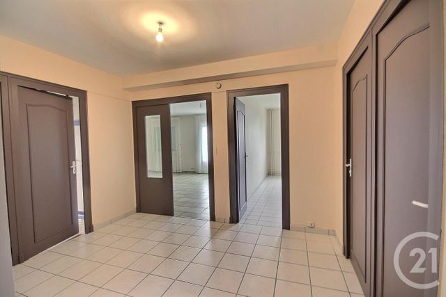 Appartement F3 à louer - 3 pièces - 89.9 m2 - BLOIS - 41 - CENTRE - Century 21 Girault Immobilier