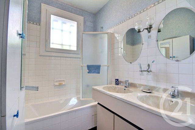 maison à vendre - 7 pièces - 137.0 m2 - MENARS - 41 - CENTRE - Century 21 Girault Immobilier