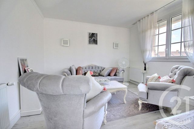 maison à vendre - 6 pièces - 180.81 m2 - LA CHAUSSEE ST VICTOR - 41 - CENTRE - Century 21 Girault Immobilier