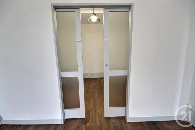 Appartement F1 à louer - 2 pièces - 40.0 m2 - MER - 41 - CENTRE - Century 21 Girault Immobilier