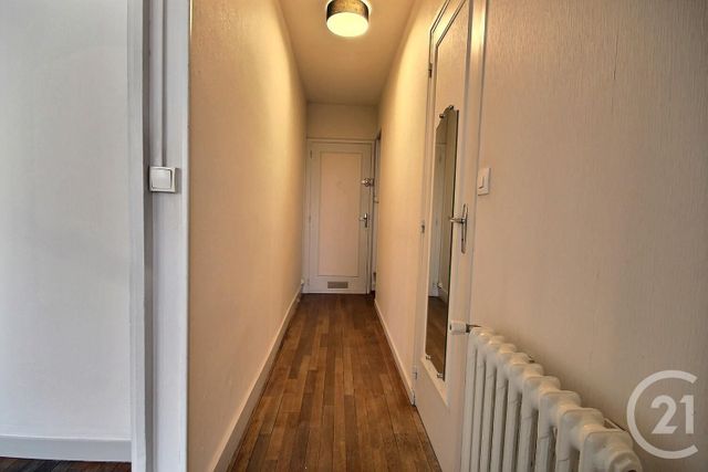 Appartement F1 à louer - 2 pièces - 40.0 m2 - MER - 41 - CENTRE - Century 21 Girault Immobilier