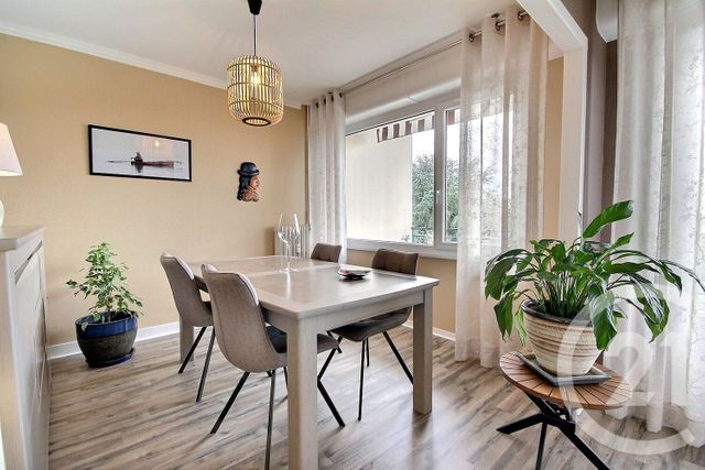 Appartement F4 à vendre - 4 pièces - 104.43 m2 - BLOIS - 41 - CENTRE - Century 21 Girault Immobilier