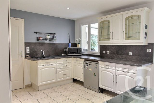 maison à louer - 6 pièces - 116.0 m2 - BEAUCE LA ROMAINE - 41 - CENTRE - Century 21 Girault Immobilier