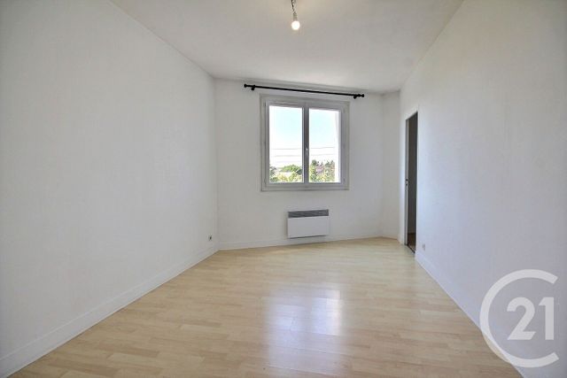 Appartement F3 à louer - 3 pièces - 74.0 m2 - BLOIS - 41 - CENTRE - Century 21 Girault Immobilier