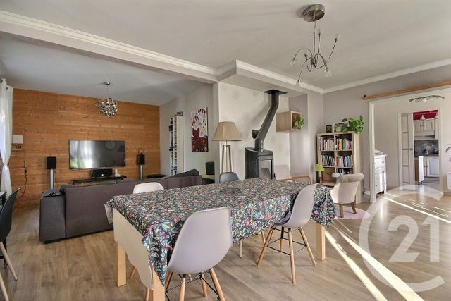 maison à vendre - 5 pièces - 120.0 m2 - CANDE SUR BEUVRON - 41 - CENTRE - Century 21 Girault Immobilier