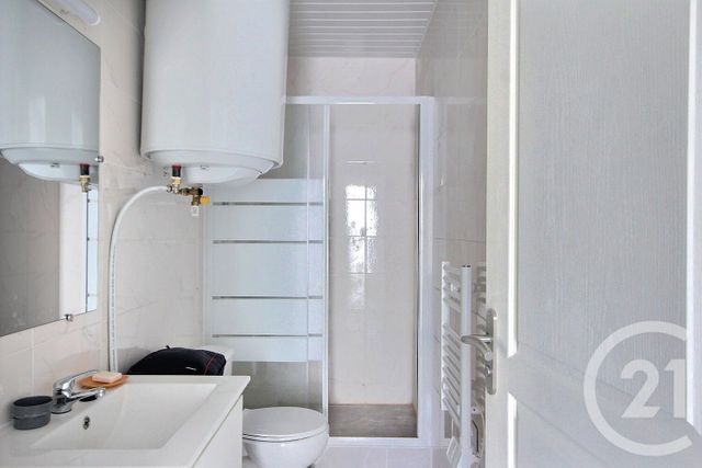 Appartement F3 à louer - 3 pièces - 58.0 m2 - VINEUIL - 41 - CENTRE - Century 21 Girault Immobilier