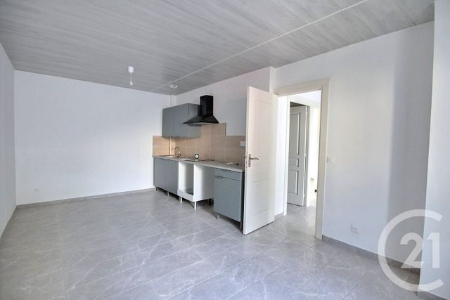 Appartement F3 à louer - 3 pièces - 58.0 m2 - VINEUIL - 41 - CENTRE - Century 21 Girault Immobilier