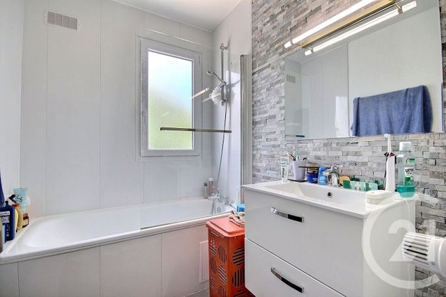 Appartement F1 à vendre - 3 pièces - 38.76 m2 - BLOIS - 41 - CENTRE - Century 21 Girault Immobilier