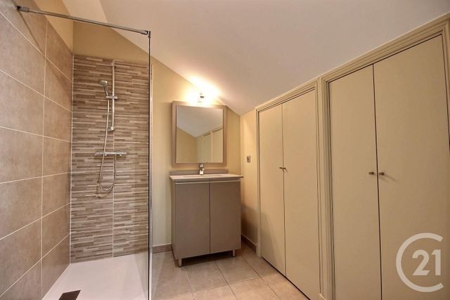 Appartement Studio à louer - 1 pièce - 26.0 m2 - BLOIS - 41 - CENTRE - Century 21 Girault Immobilier